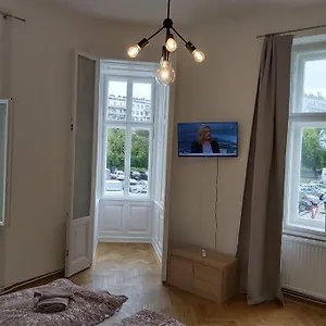 Lovely New 2 Bedroom Near Hannovamarkt Appartamento Vienna